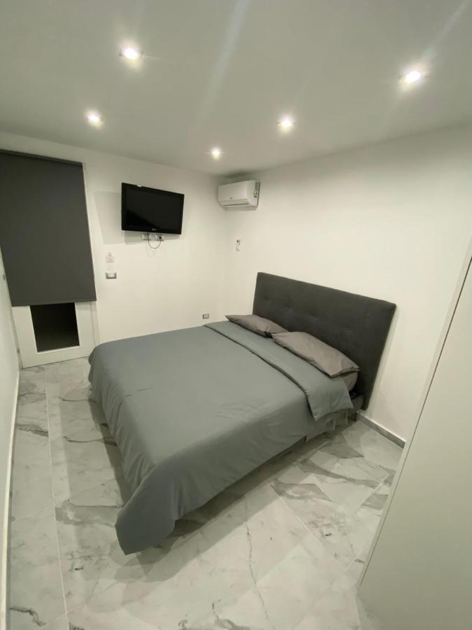 Carlant Apartment Catania Bagian luar foto