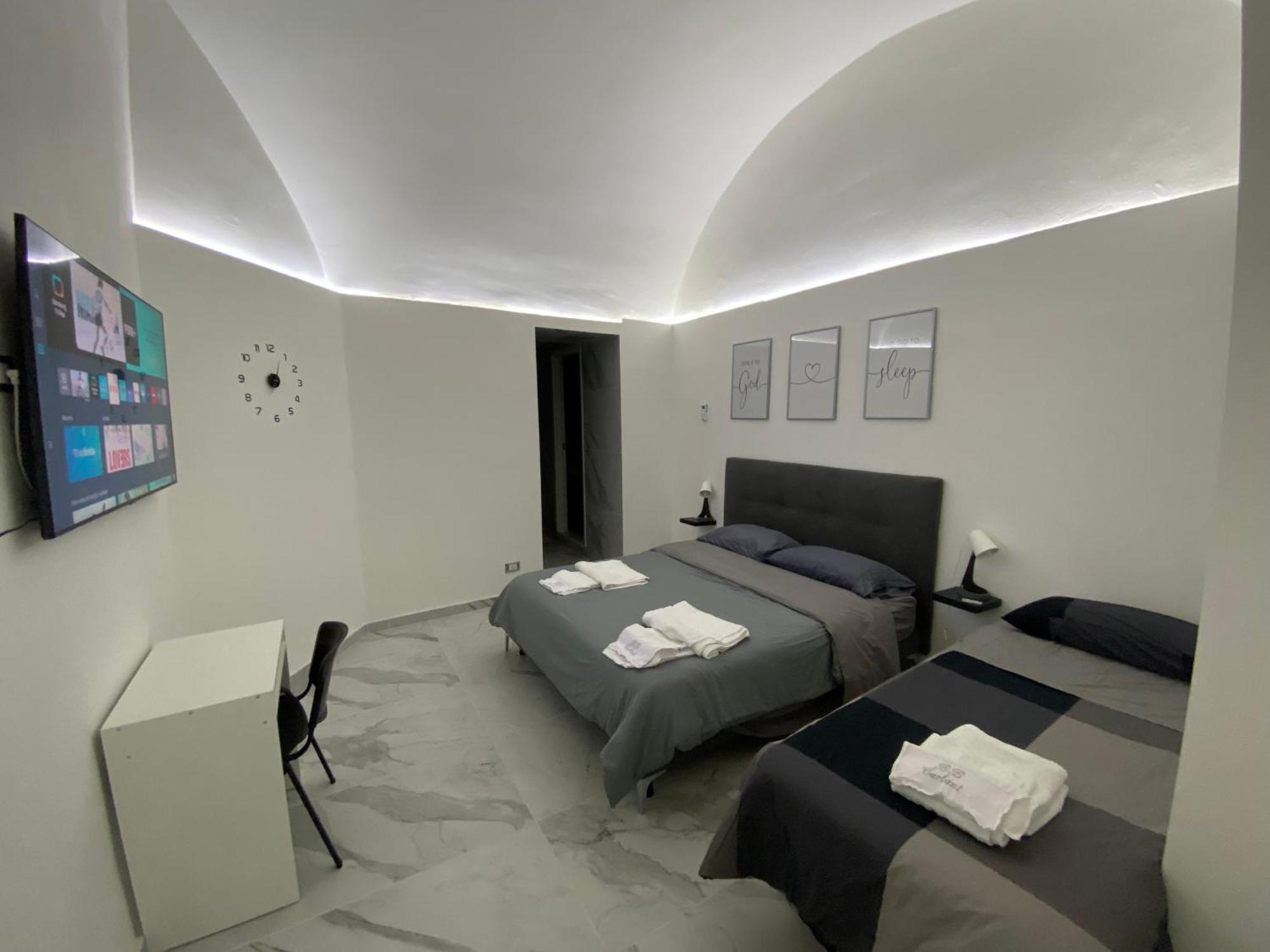 Carlant Apartment Catania Bagian luar foto