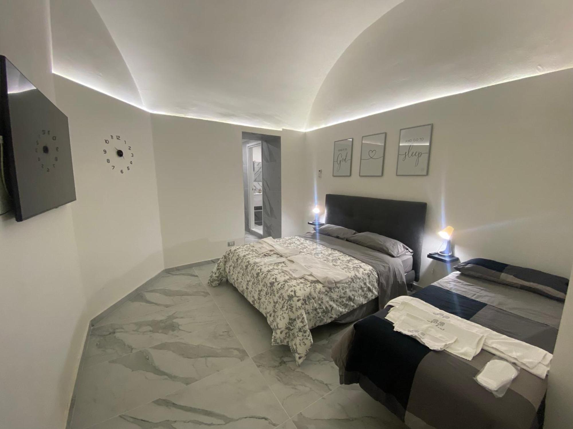 Carlant Apartment Catania Bagian luar foto